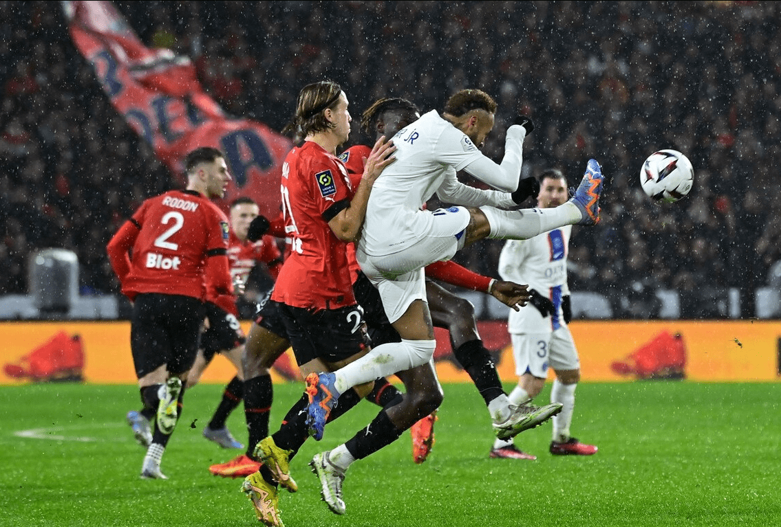 英雄联盟新英雄-包含法甲倒计时，上海申花今晨单刀错失，细节引发关注，赛场秩序良好，控场能力受关注的词条